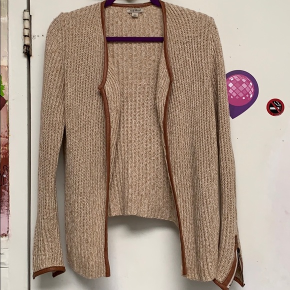 Sm, Lucky brand sweater - Picture 1 of 4